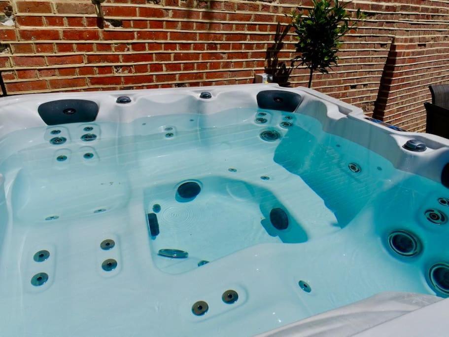 Huge Luxury 8 Bed Manor House Hot Tub Pool Table Villa Saffron Walden Eksteriør bilde