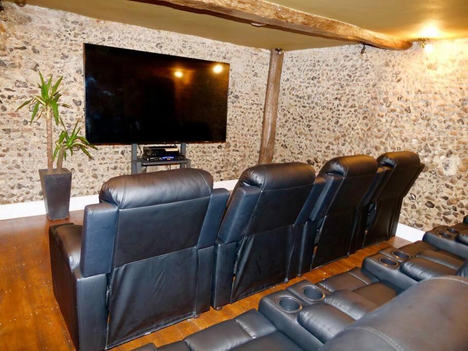 Huge Luxury 8 Bed Manor House Hot Tub Pool Table Villa Saffron Walden Eksteriør bilde