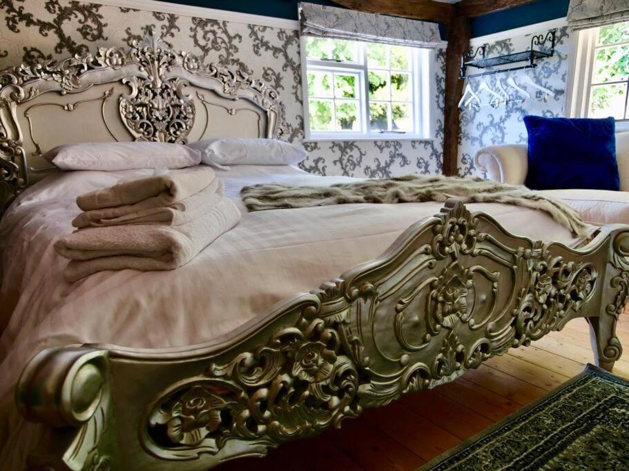 Huge Luxury 8 Bed Manor House Hot Tub Pool Table Villa Saffron Walden Eksteriør bilde